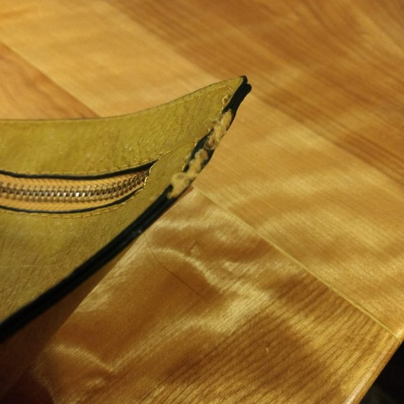 Yellow Leather Change Purse - Picture 5 of 5